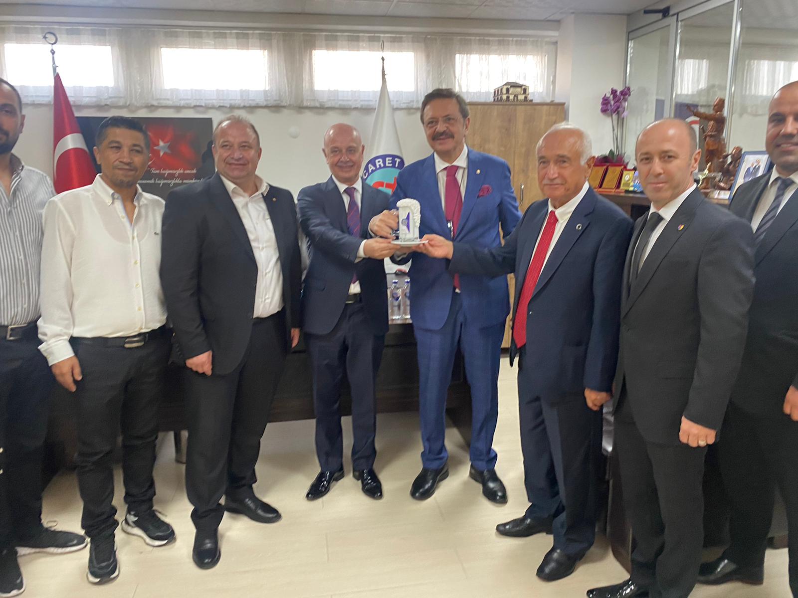 TOBB BAŞKANI M. RIFAT HİSARCIKLIOĞLU'NUN ODAMIZI ZİYARETİ