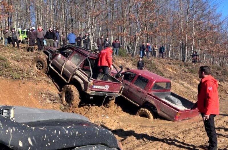 OFFROAD TUTKUNLARI ÇATALDAĞ'DA BULUŞTU.